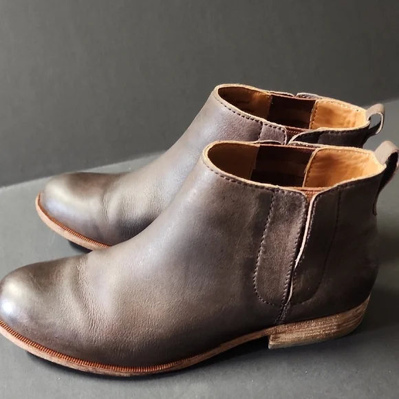 Kork-Ease Dark Brown Ankle Booties - Picture 4 of 8